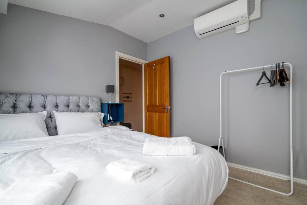 Luxury Apartment Located Near Marble Arch & Baker Street 런던 외부 사진