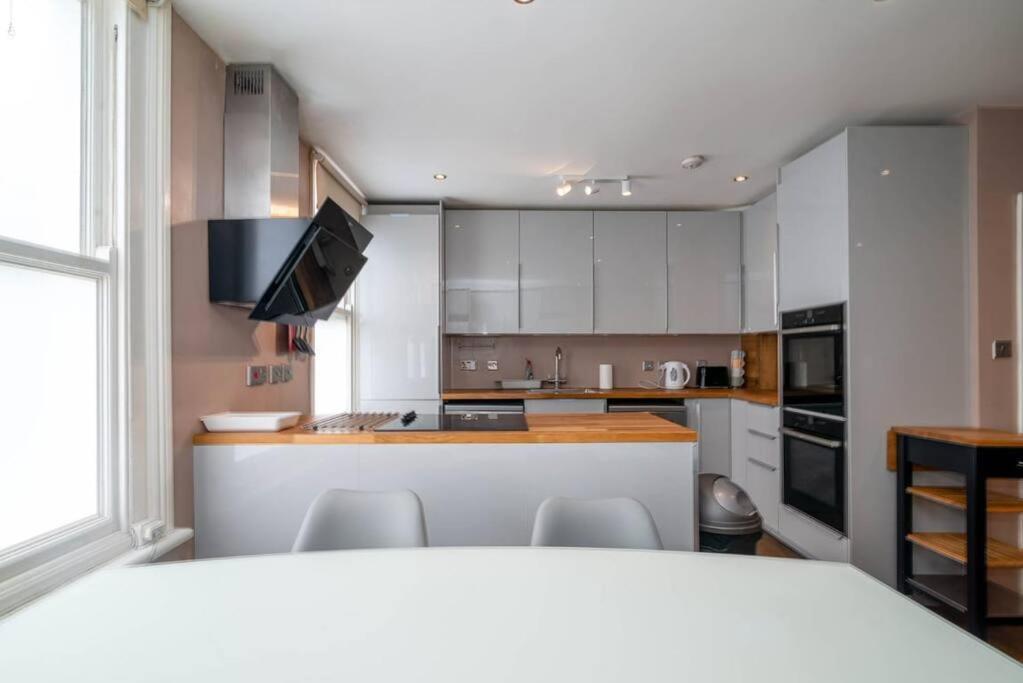 Luxury Apartment Located Near Marble Arch & Baker Street 런던 외부 사진